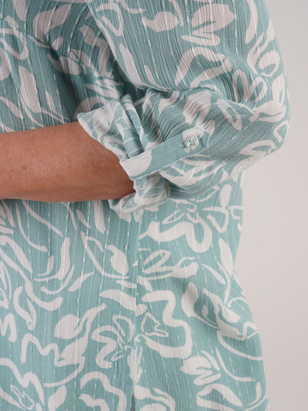 TIGI 18/20 Mint Green Viscose Dobby Notch Neckline Top - T25 - 40A - Old Railway Line Garden Centre