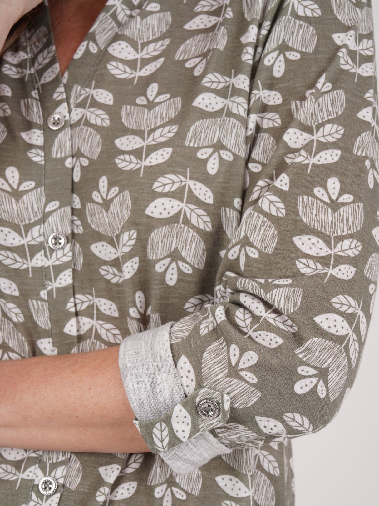 TIGI 22/24 Sage Orla Mod - eco Leaf Print Shirt - T25 - 37D - Old Railway Line Garden Centre