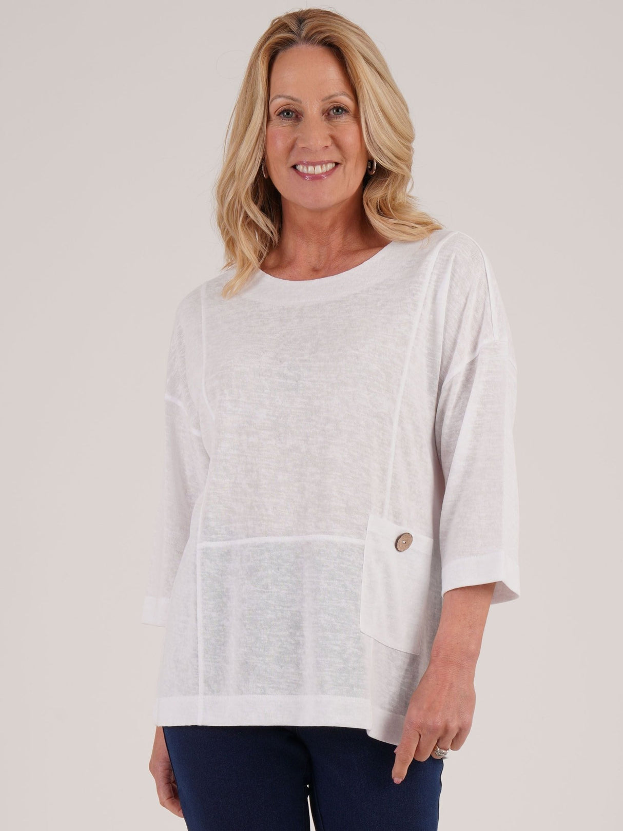 TIGI 22/24 White Patch Pocket 3/4 Length Sleeve Top - T25 - 44B - Old Railway Line Garden Centre