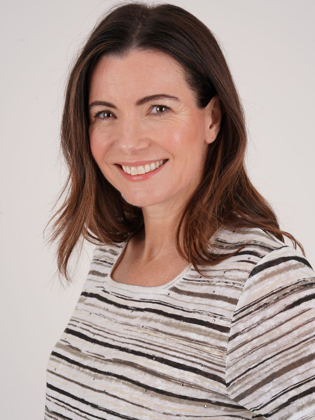 TIGI 8/10 Sage Painterly Stripe Top - T25 - 37B - Old Railway Line Garden Centre