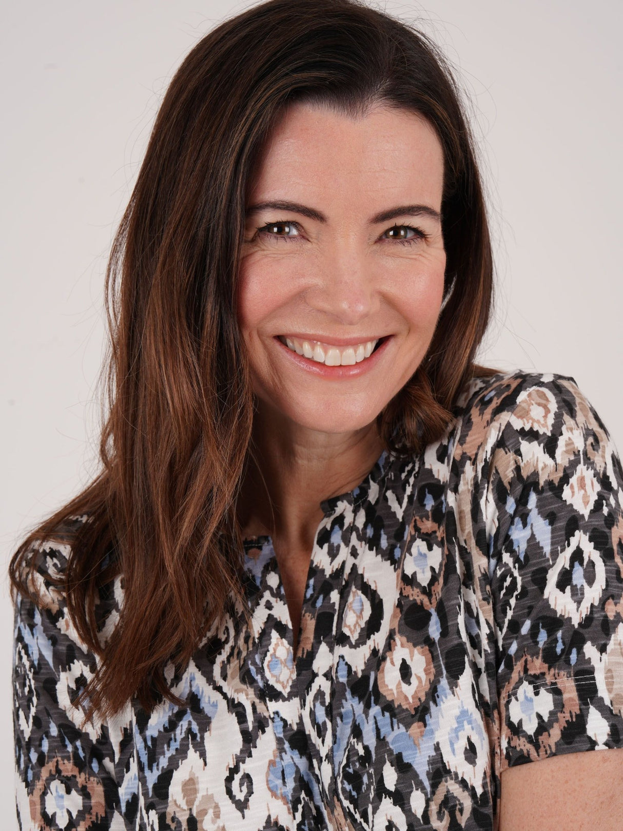 TIGI Black Tribal Ikat Print Notch Neckline Top - T25 - 36C - Old Railway Line Garden Centre