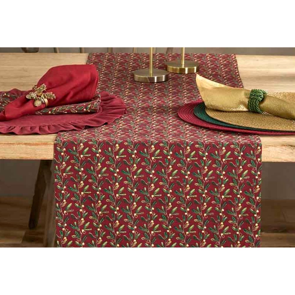Walton & Co 180cm Under The Mistletoe Runner