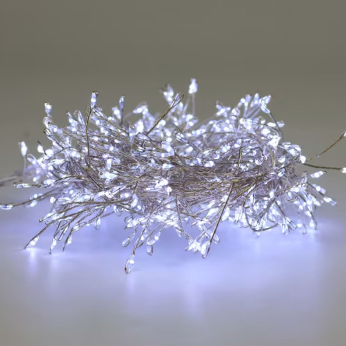 Woodlodge 270cm Garland Pin Wire Cluster Lights - Cool White
