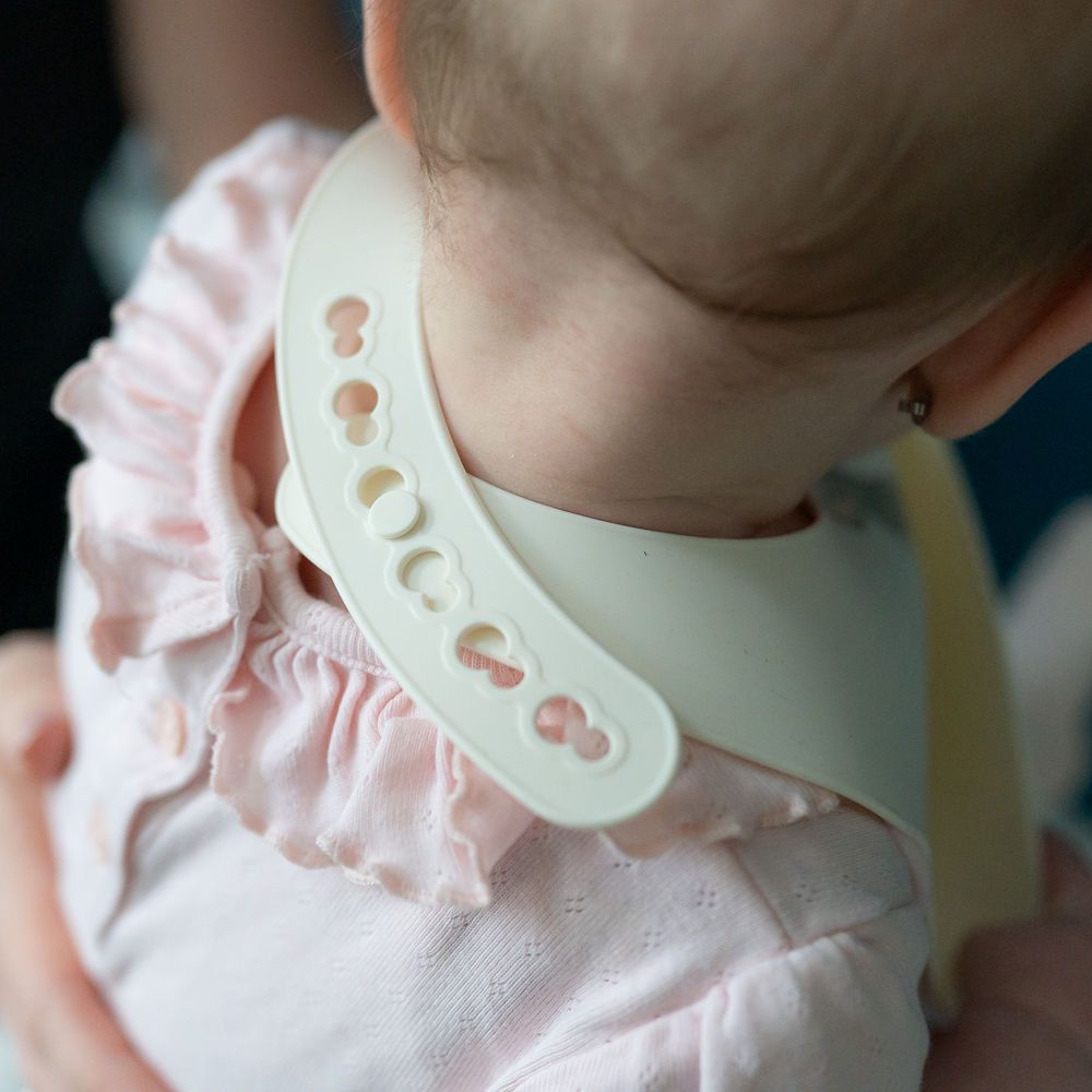 Ziggle Baby Bunnies Catch It Silicone Bib - Cream