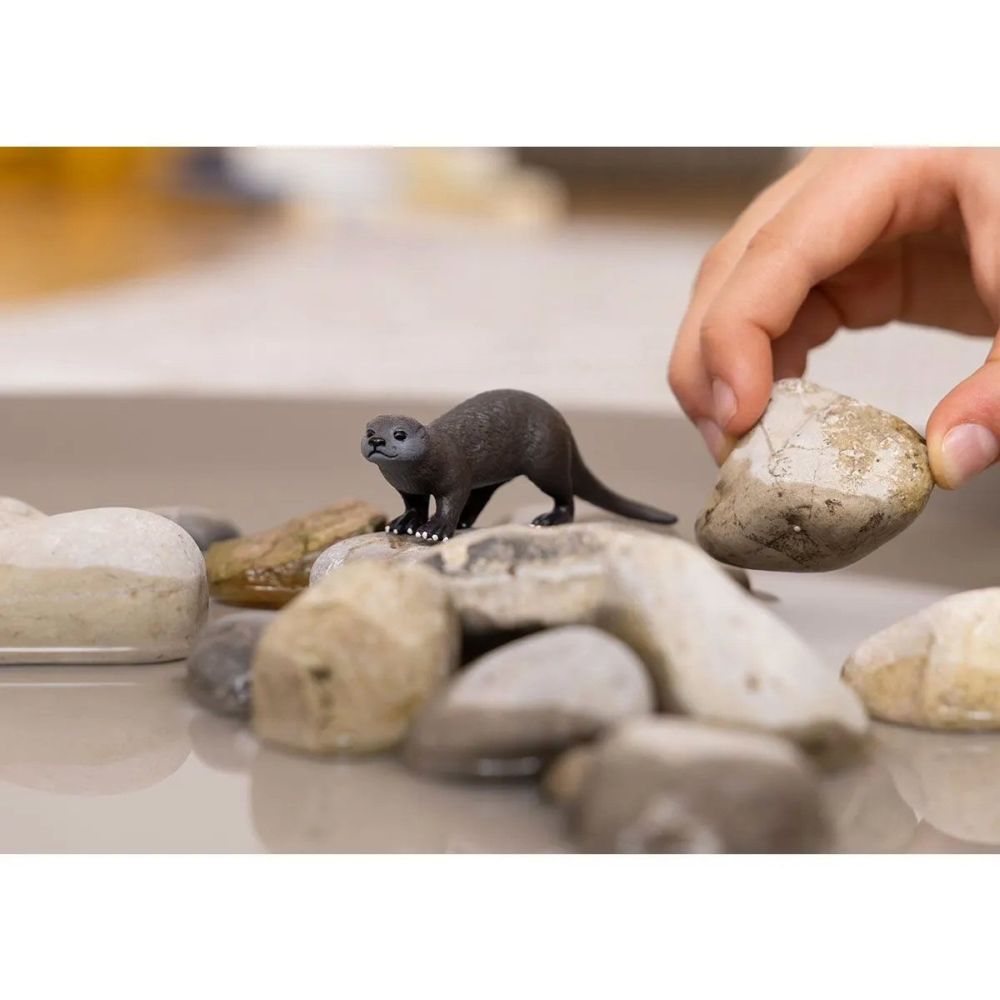 Schleich Otter Figurine