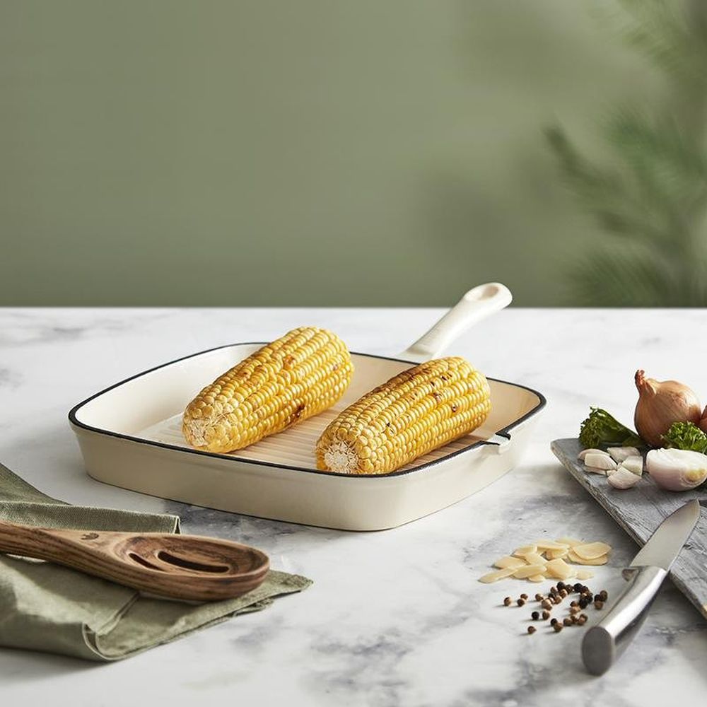 Barbary & Oak Foundry 23cm Camembert Cream Cast Iron Grill Pan - Old Railway Line Garden Centre