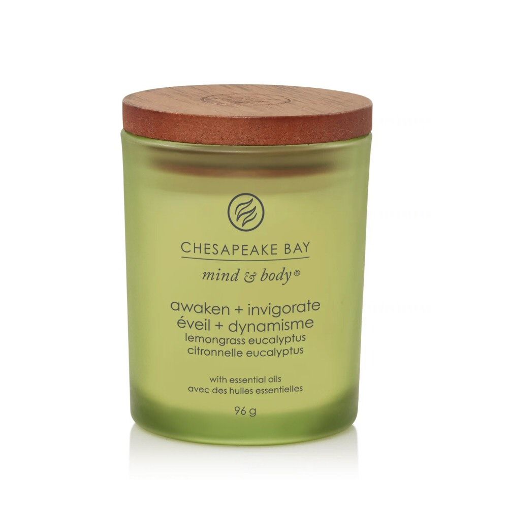 Chesapeake Bay 96g Awaken & Invigorate Candle - Old Railway Line Garden Centre