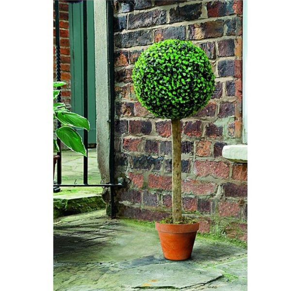 Gardman Artificial Topiary Ball Tree Leaf Effect - Old Railway Line Garden Centre