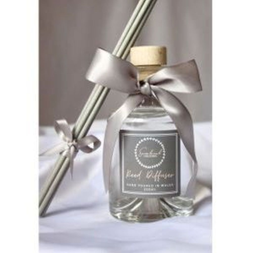 Samalanah Collection 200ml Reed Diffuser Vanilla & Chamomile - Old Railway Line Garden Centre