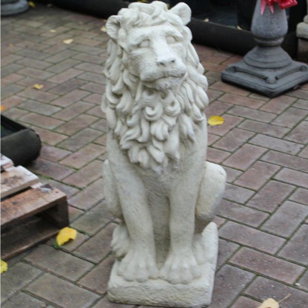 The Stone Studio Lion Looking Left - Old Railway Line Garden Centre