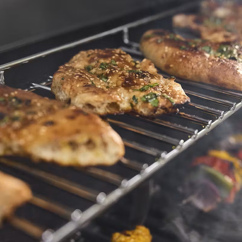 Webber Genesis® E-415W Gas Barbecue 4 Burners