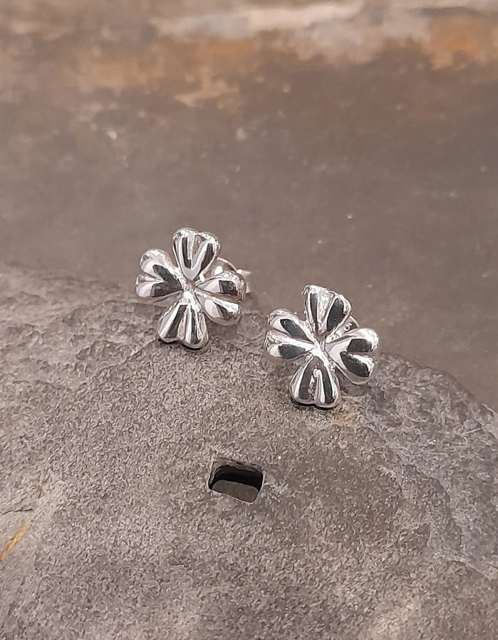 Blue Lily 9mm Silver Four Clover Stud Earrings - SS666B