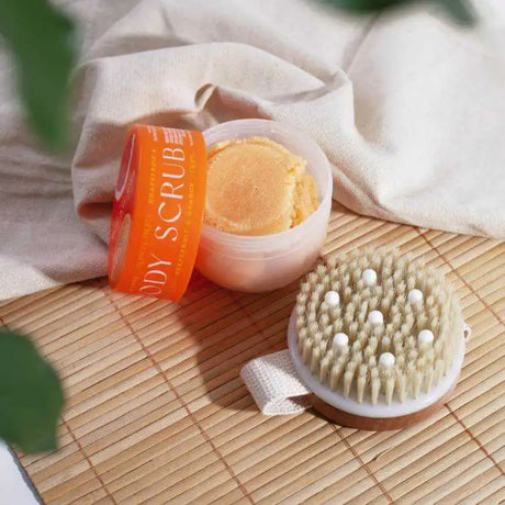 Tropical Fruits 150g Orange & Grapefruit Body Scrub With Brush