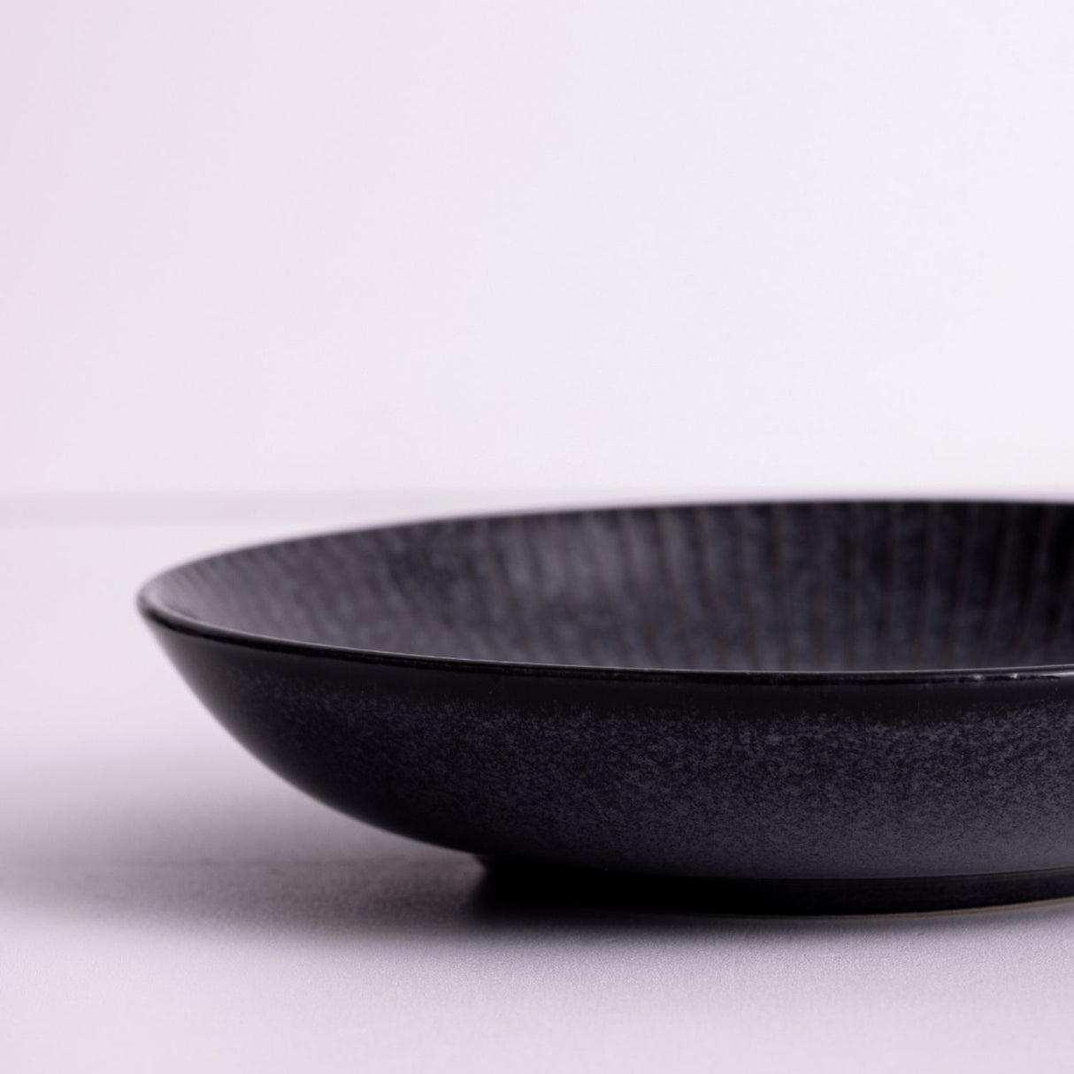 Mason Cash 23cm Black Reactive Linear Pasta Bowl