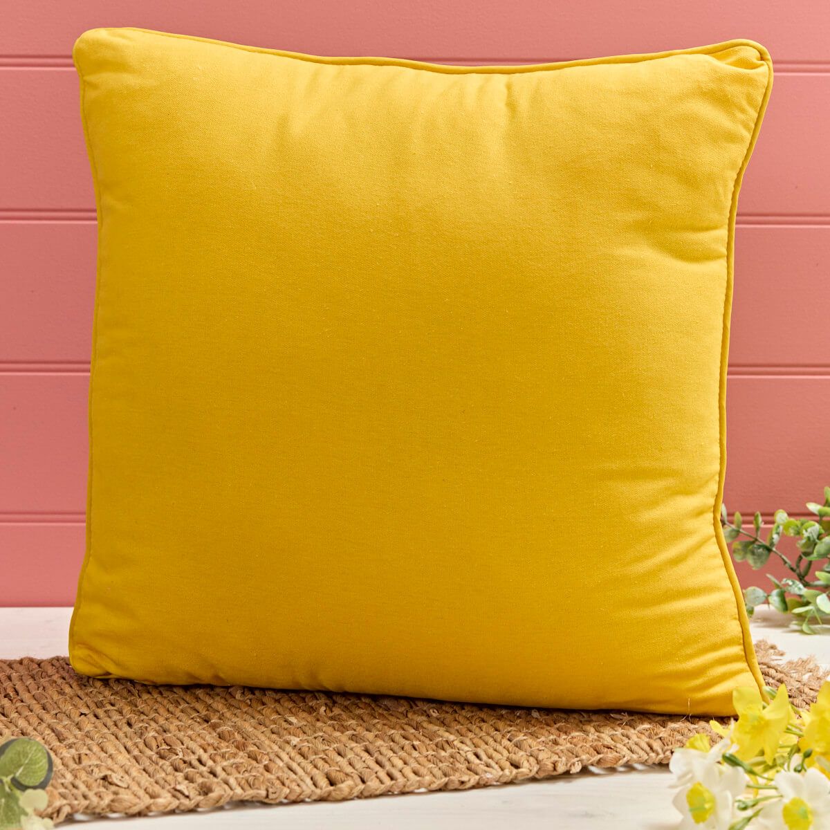 Richard Langs All Over Print Daffodil Cushion - 4FD322