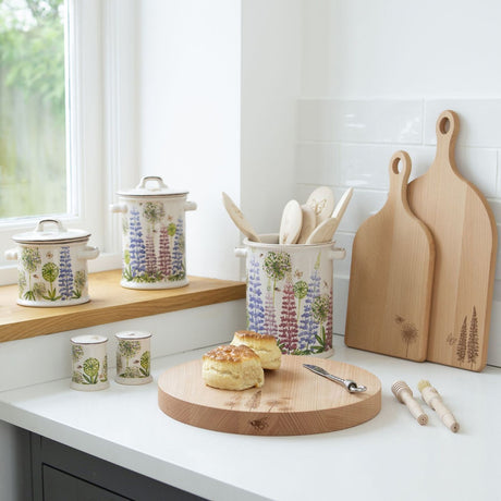 T&G Woodware 39.5cm Large Cottage Garden Handled Chopping Board