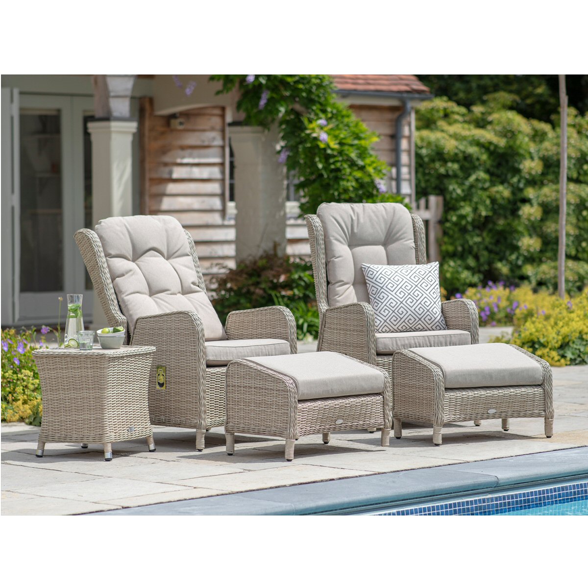 Bramblecrest Chedworth 2 Seater Deluxe Recliner Set Sandstone