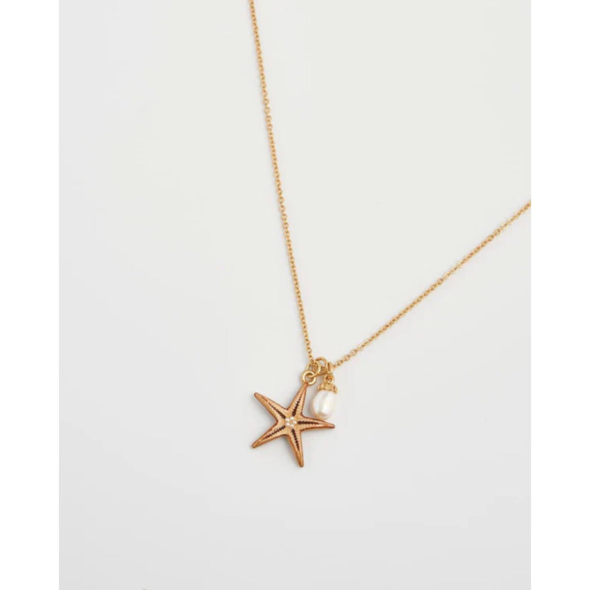 Fable England 41cm Starfish Worn Gold Short Necklace
