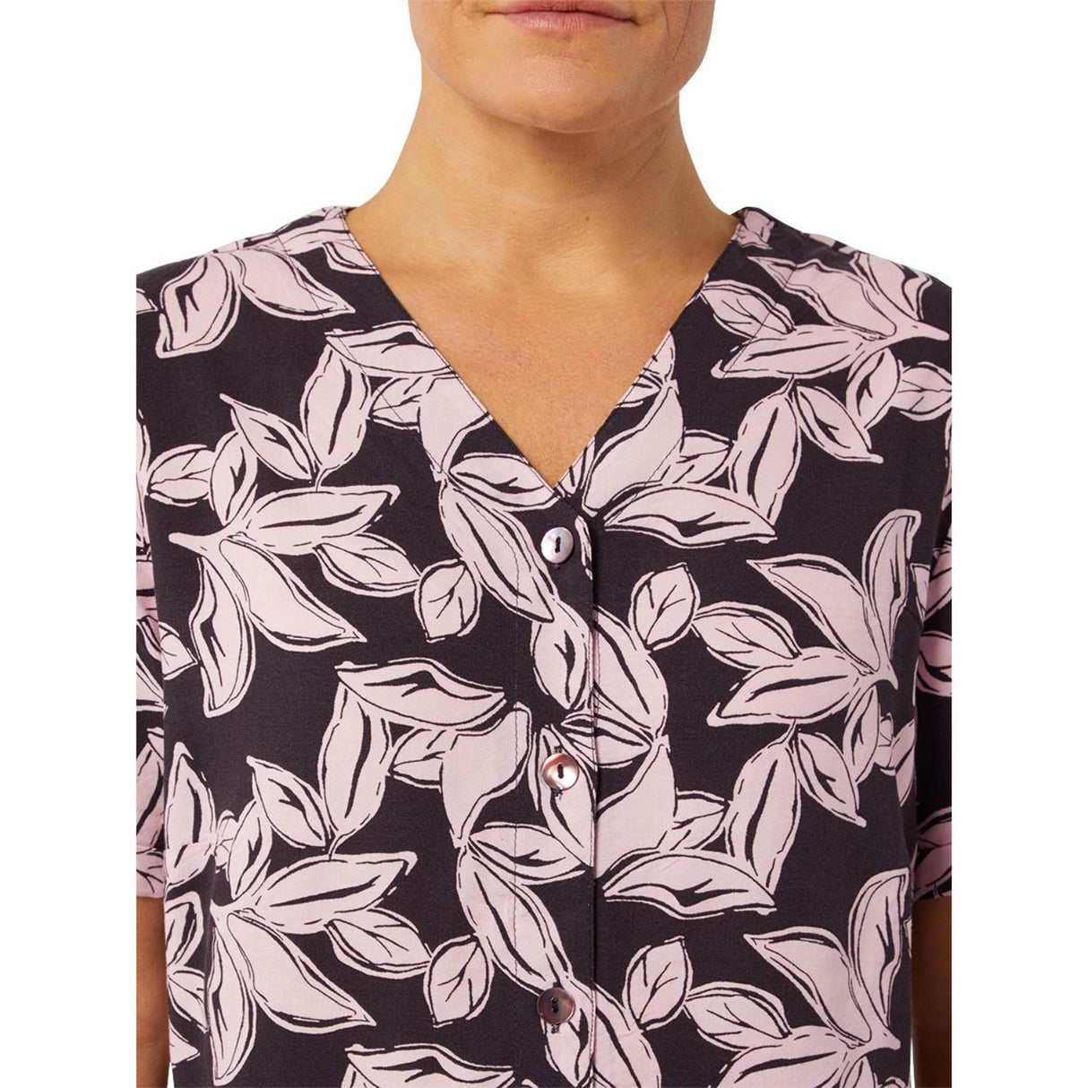 TIGI 10/12 Graphic Leaf Print Notch Neck Shirt