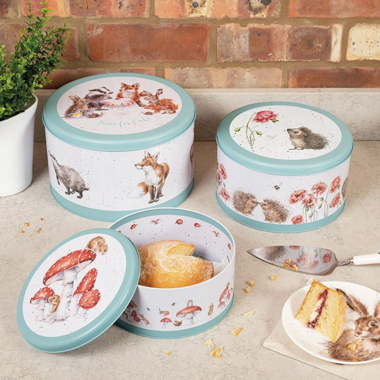 Wrendale 25cm The Country Set Animal Cake Tin Set