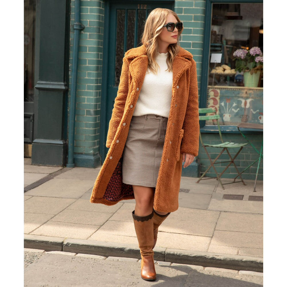 Joe Browns 18 Caramel Totally Teddy Coat Old Railway Line Garden Centre