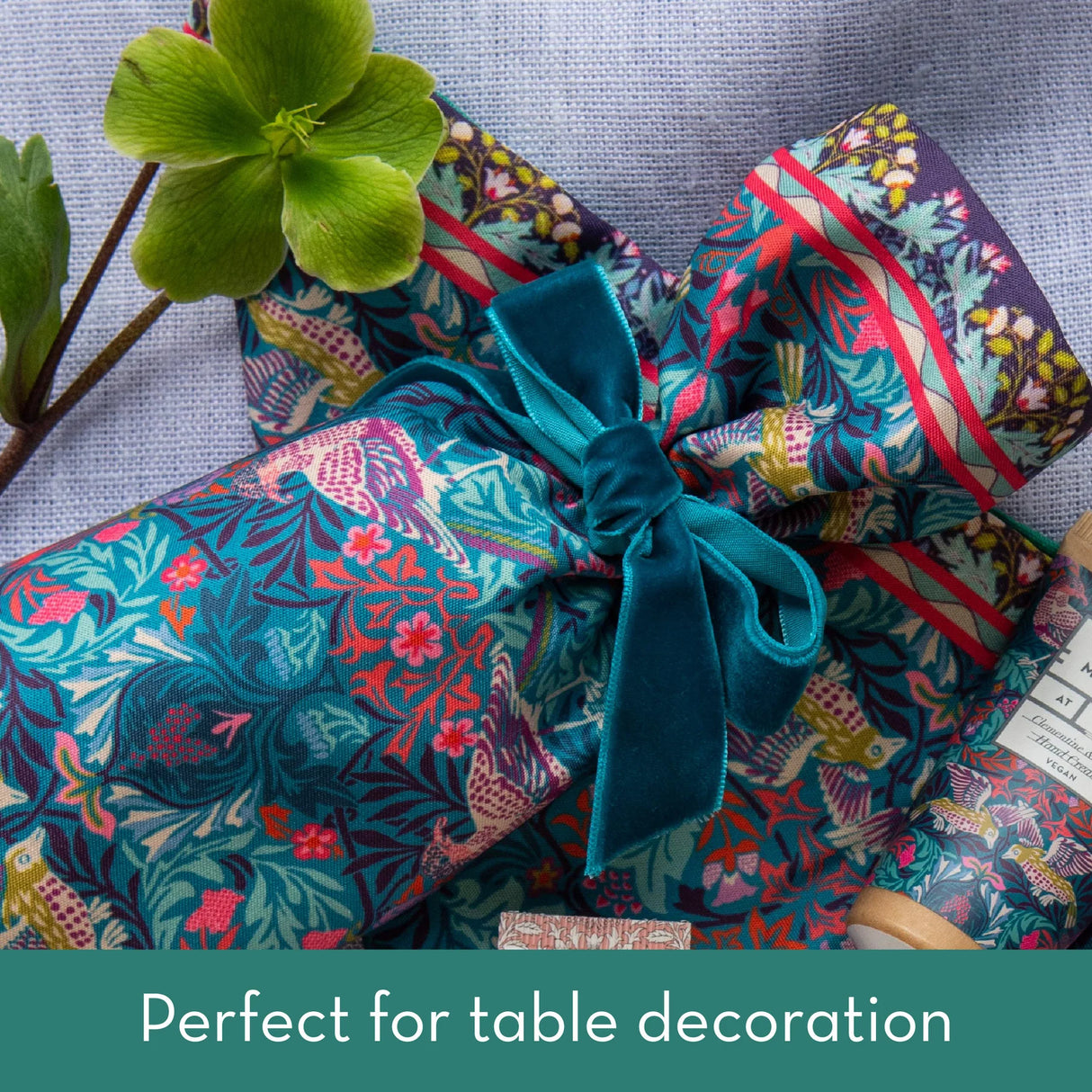 William Morris Bird & Yare Use & Reuse Fabric Cracker Gift Set