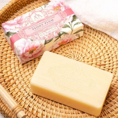 Aromas Artesanales De Antigua 200g Peony Plum Soap Bar