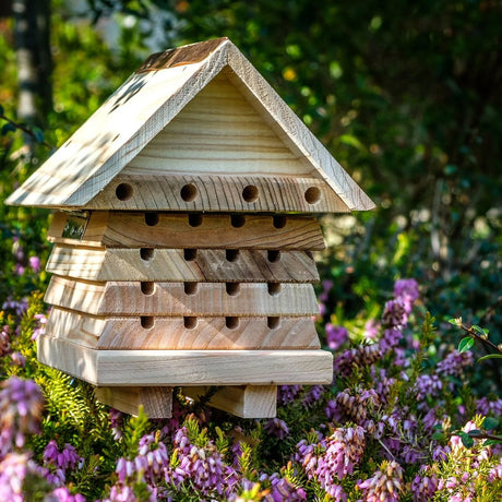Wildlife World 21cm Interactive Solitary Bee Hive