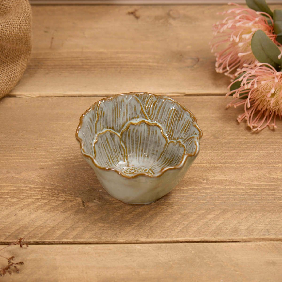 Richard Langs Green Flower Ceramic Scalloped Bowl - 7EW210