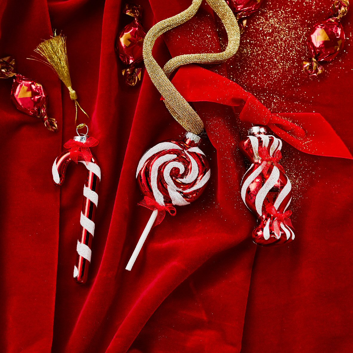Decoris 13cm Red & White Striped Christmas Sweet Bauble (Choice of 3)