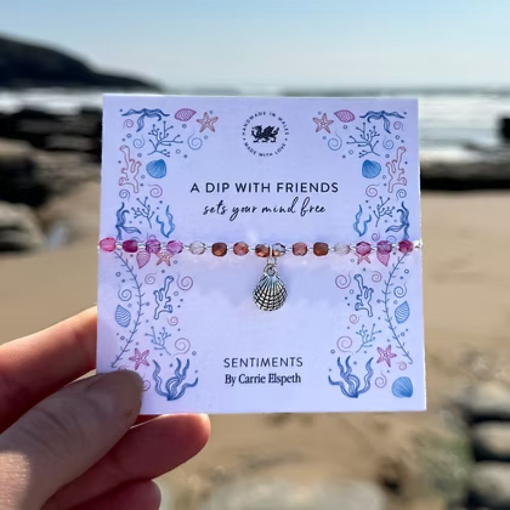 Carrie Elspeth 'A Dip With Friends' Shell Charm Beaded Bracelet