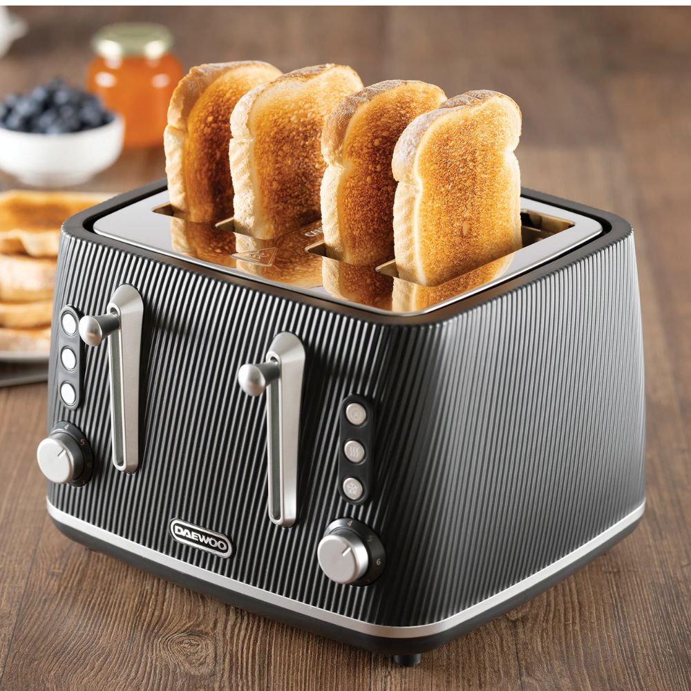 Daewoo Cascade 4 Slice Toaster - Black