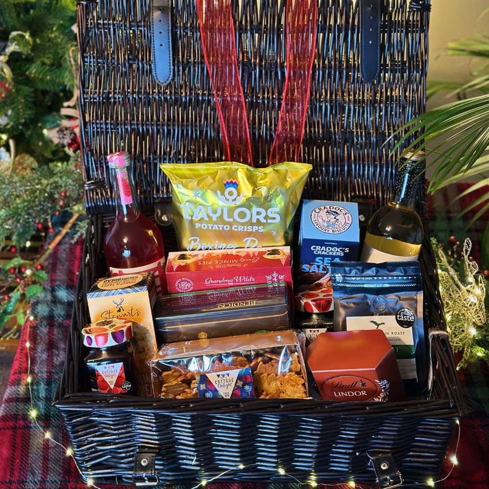 Deluxe Indulgent Christmas Treat Gift Hamper