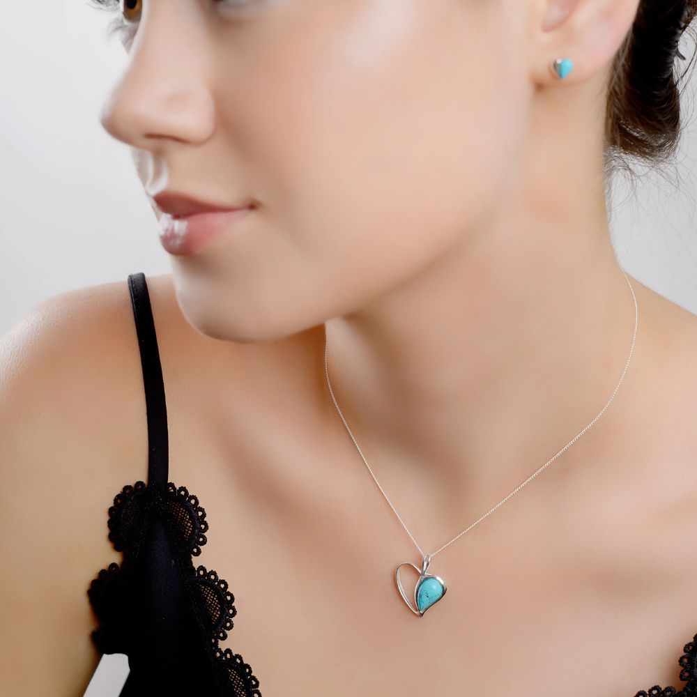 Henryka 18'' Silver & Turquoise Heart Necklace
