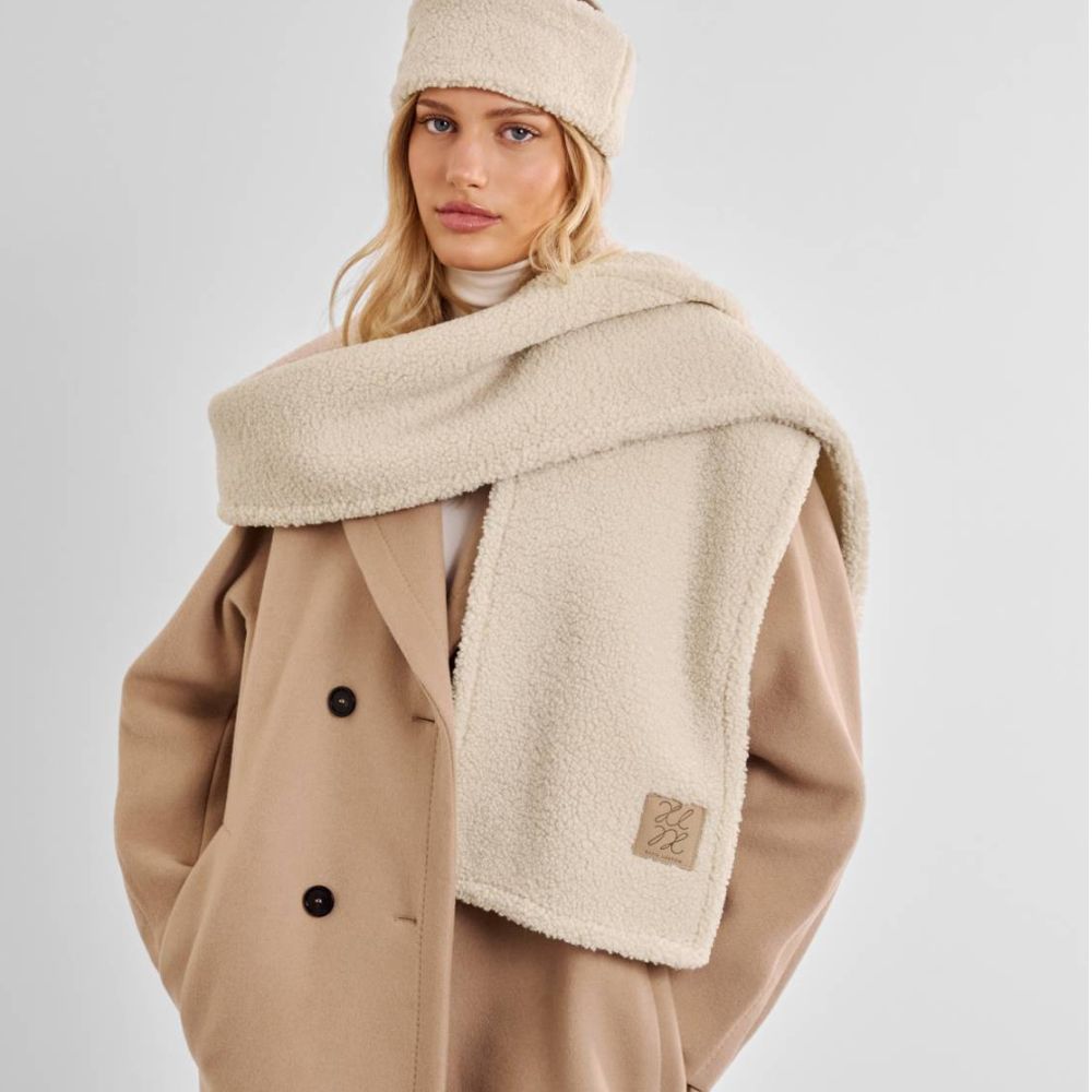 Katie Loxton Borg Scarf - Cream