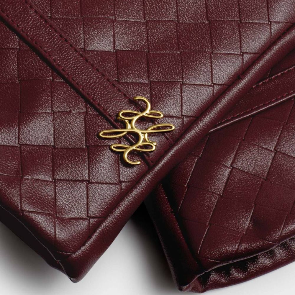 Katie Loxton Boxed Woven Faux Leather Gloves - Cherry