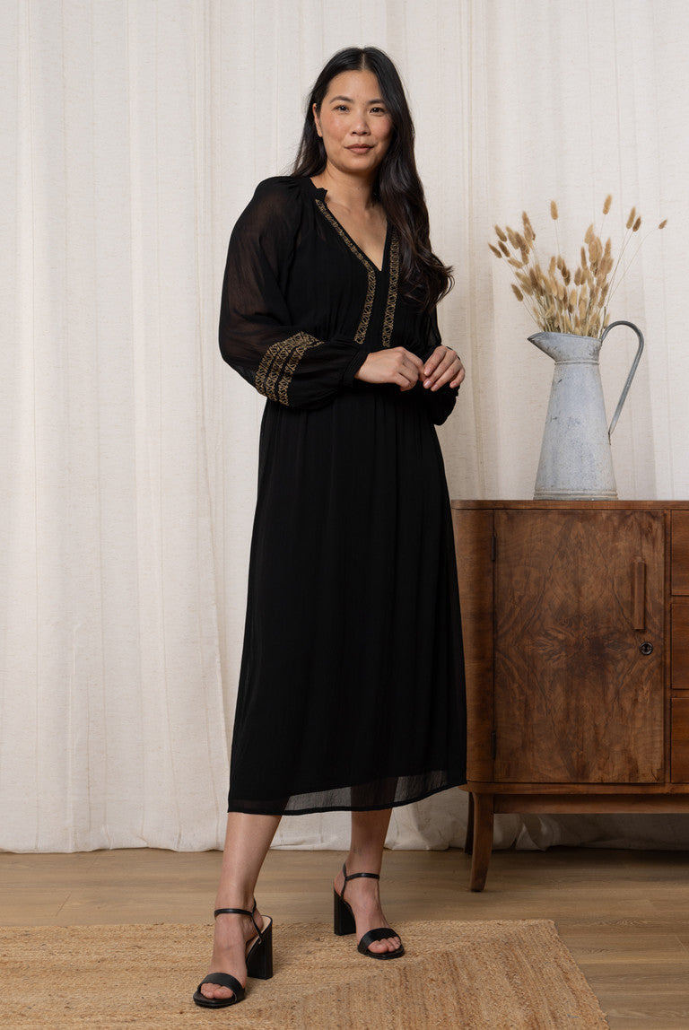 Lily & Me 18 Black Suzanne Embroidered V-Neck Midi Dress - LM24629