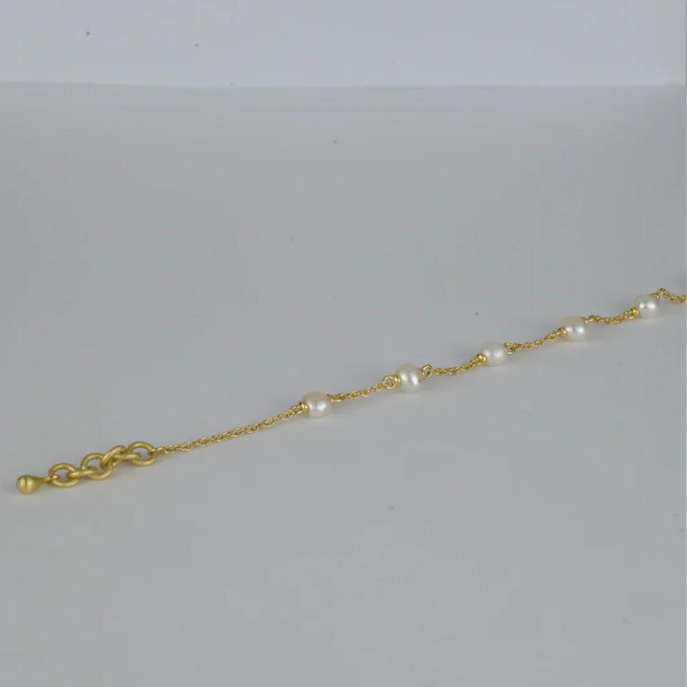 Nudie Jewellery Gold & Pearl Maris Bracelet