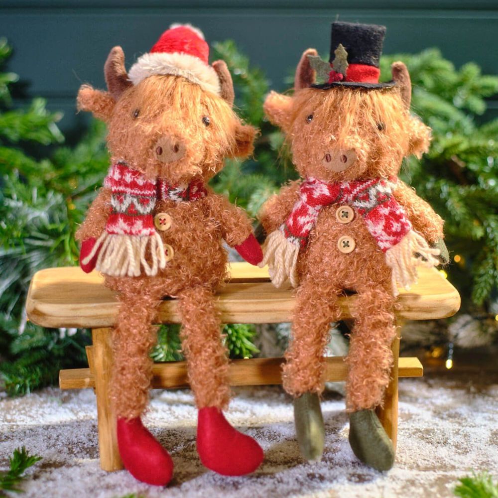 Richard Langs Xmas Highland Cow Sitting Ornament - (Choice of 2)