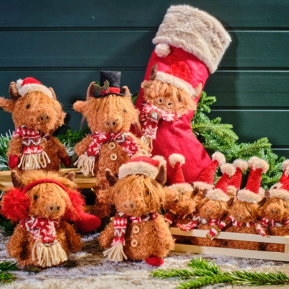 Richard Langs Xmas Highland Cow Sitting Ornament - (Choice of 2)