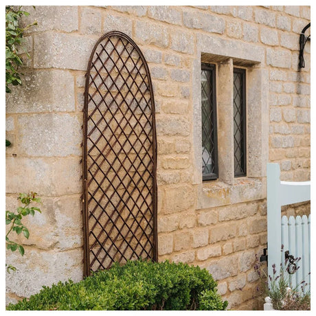 Gardman 1.2m Framed Curved Willow Trellis Panel