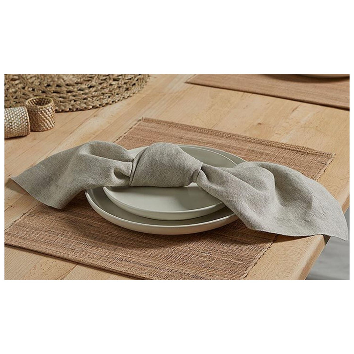 Walton & Co 48cm Water Hyacinth Placemat Taupe