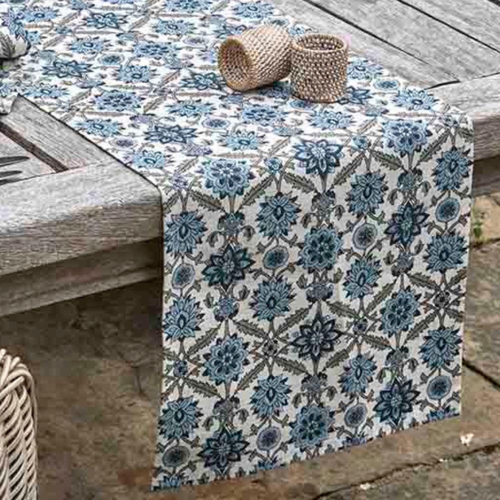 Walton & Co Kelmscott Table Runner