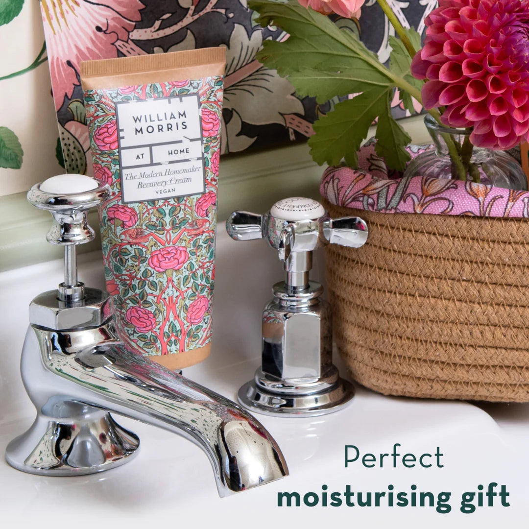 William Morris 100ml The Modern Homemaker Hand Recovery Balm - FG4924