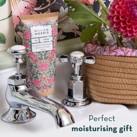 William Morris 100ml The Modern Homemaker Hand Recovery Balm - FG4924