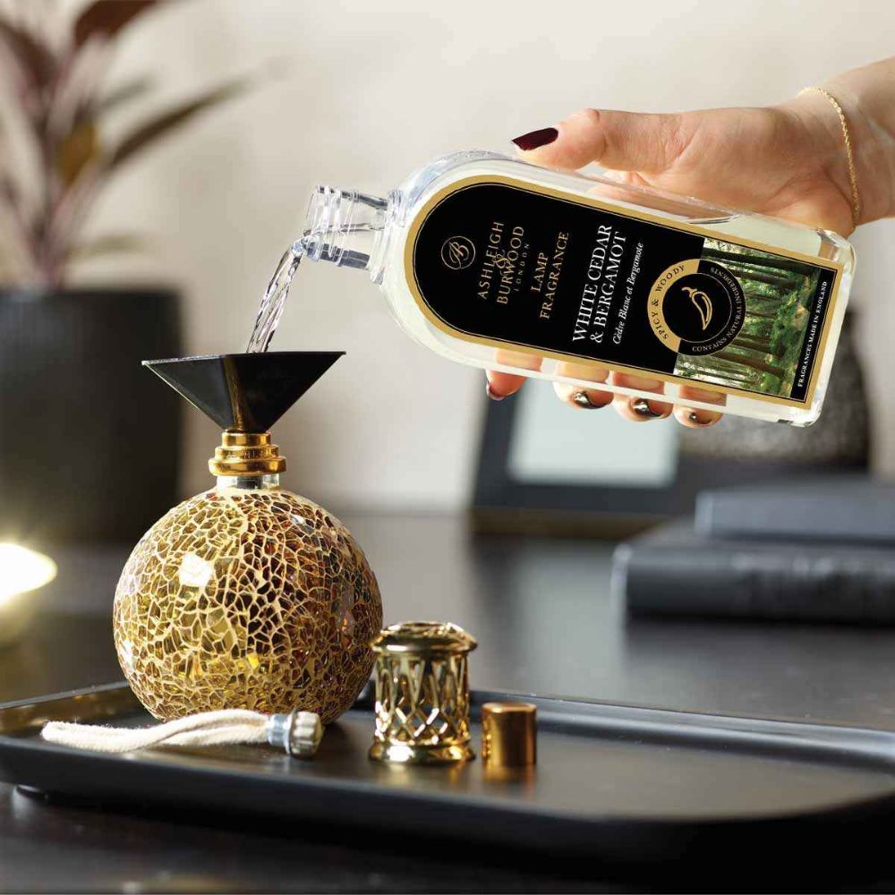 Ashleigh & Burwood 500ml White Cedar & Bergamot Lamp Fragrance Oil