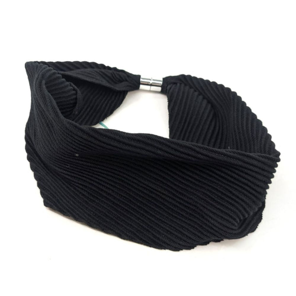 Black Ginger Magnetic Scarf - Petra - Black