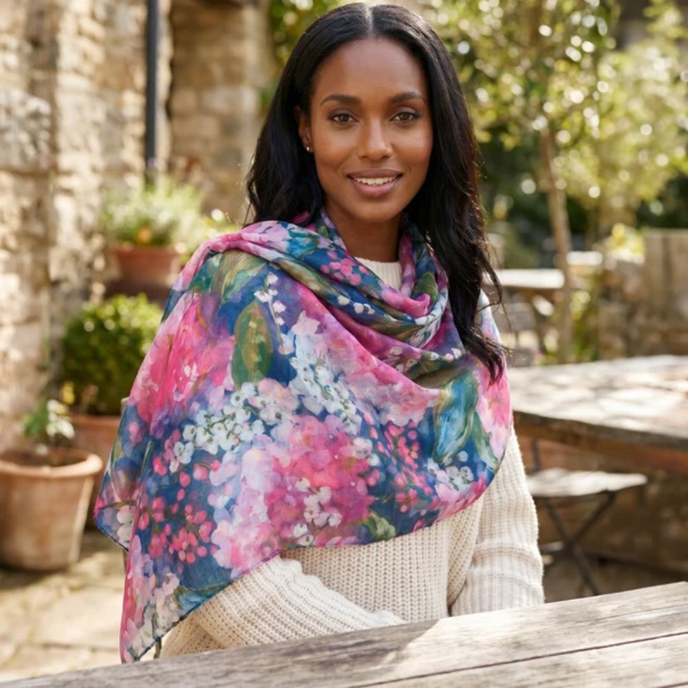 Black Ginger Oil Hydrangeas Scarf (70x180cm) - Exclusive Design