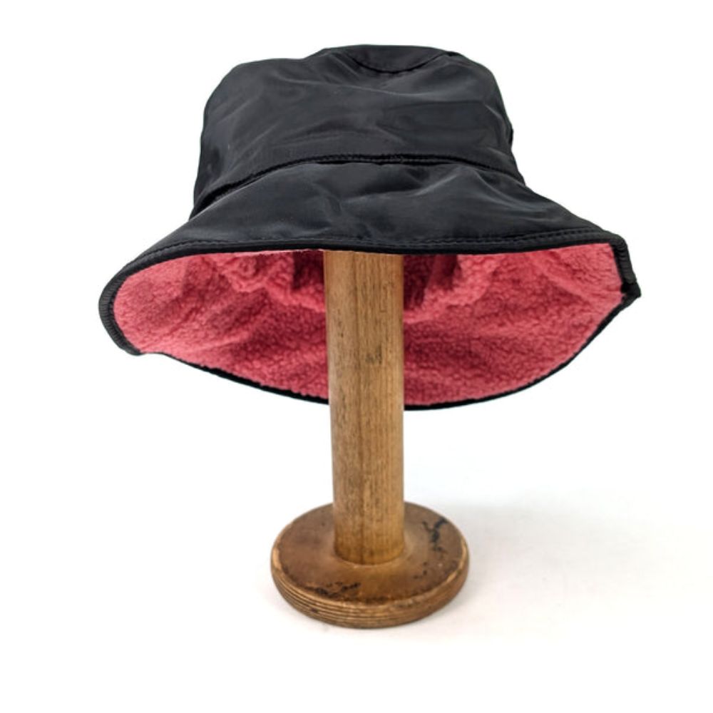 Black Ginger Showerproof Hat with Teddy Bear Lining - Dark Pink
