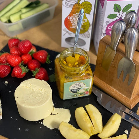 Black Mountain Preserves 280g Proper Piccalilli Chutneys - Old Railway Line Garden Centre